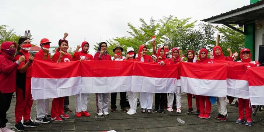 Menyambut HUT RI ke 77 Pemerintah Kota Palangka Raya ikut berpartisipasi dalam kegiatan “Gerakan 1 Juta Bendera Merah Putih Kabupaten/Kota