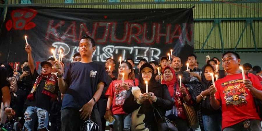 Wali Kota Palangka Raya, Fairid Naparin melalui Wakilnya, Hj Umi Mastikah menghadiri Doa bersama untuk korban kerusuhan stadion Kanjuruhan Malang.