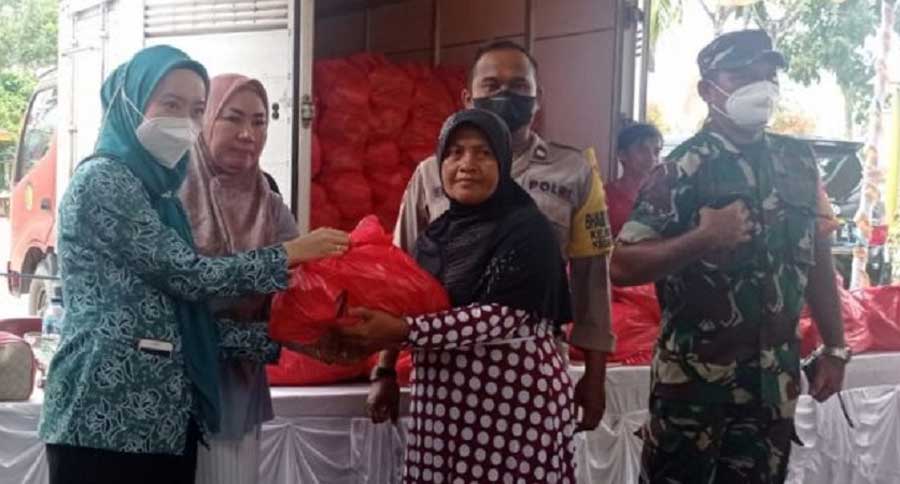 Wali Kota Palangka Raya, Fairid Naparin mengatakan, pemberian subsidi bahan pokok yang dilaksanakan pada saat penyelenggaraan operasi pasar