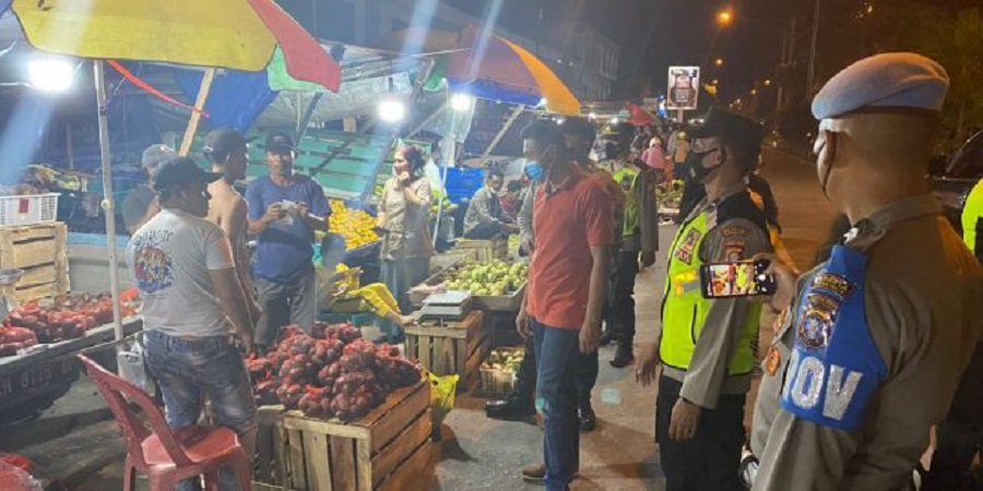 etap semangat Tim Satgas Covid 19 Kota Palangka Raya, memang dalam menegakkan aturan Prokes banyak kendala nya tapi saya yakin dengan strategi